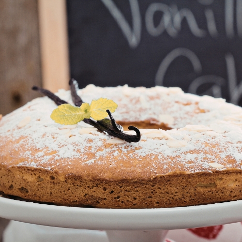 Eggless Vanilla Cake