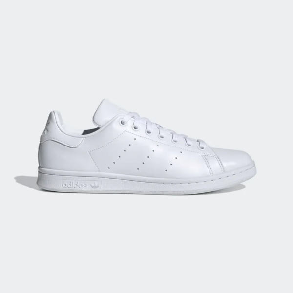Cloud White / Core Black / Cloud White